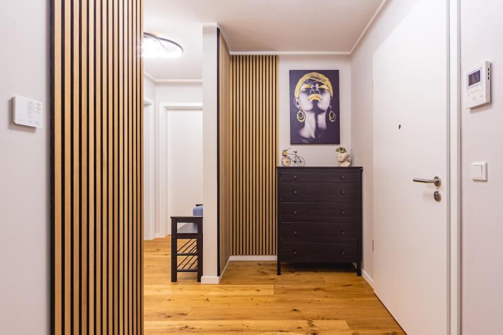 A&V Apartments Wunderschoene Penthouse Wohnung Moers Kültér fotó
